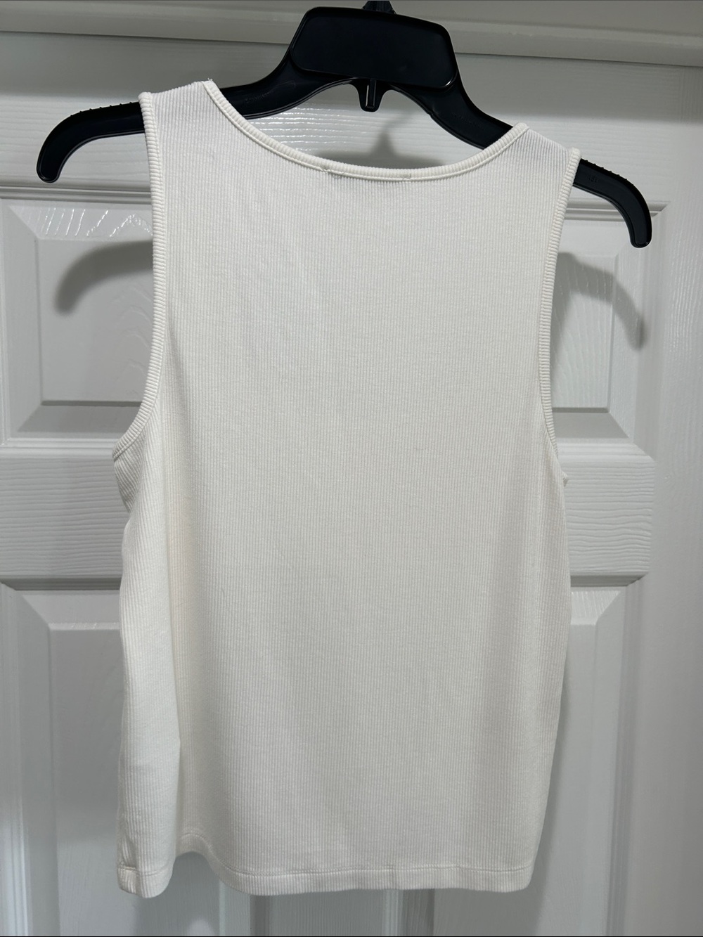 Dex Ivory Button-Front Ribbed Tank, size M - Picture 4 of 4